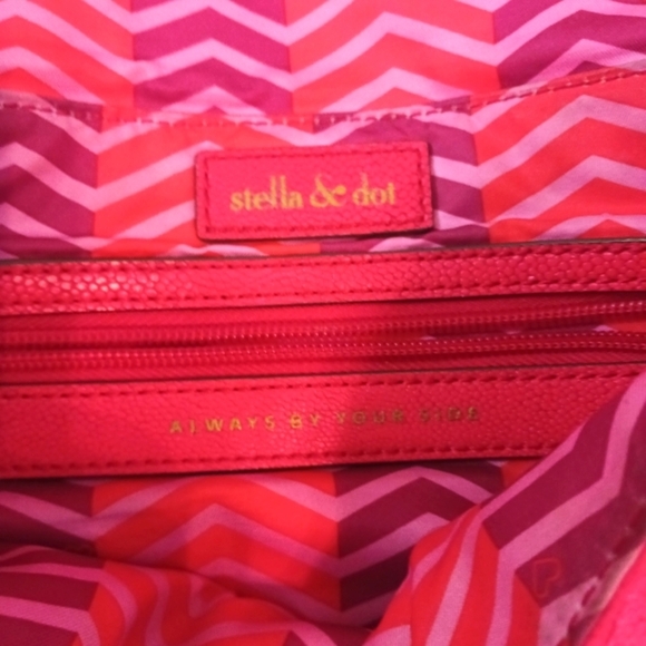 Stella & Dot Red Pebbled Leather Crossbody Bag - Picture 8 of 13